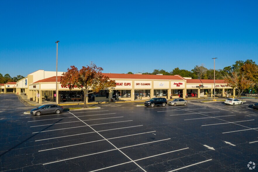 442-510 S Hunt Club Blvd, Apopka, FL à louer - Photo du bâtiment - Image 2 de 13