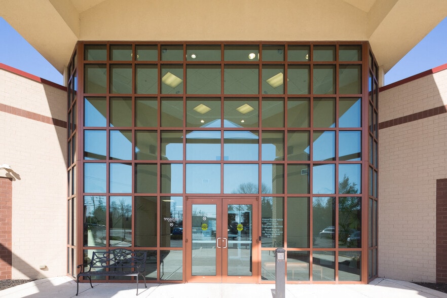 556 Egg Harbor Rd, Sewell, NJ for lease - Building Photo - Image 1 of 5