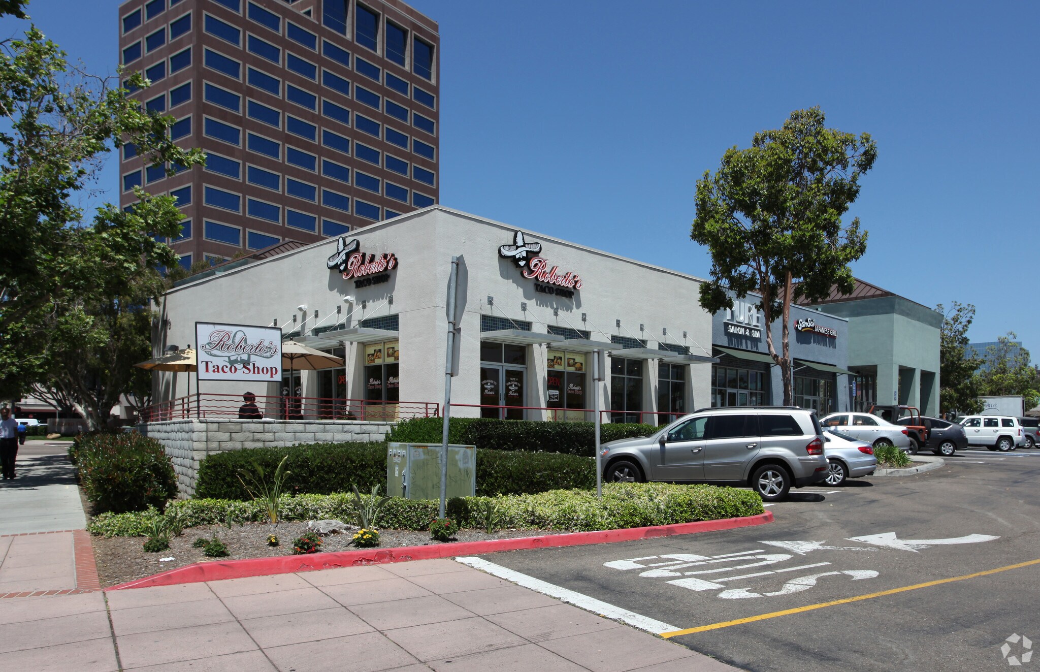 7710-7740 Hazard Center Dr, San Diego, CA à louer Photo du bâtiment- Image 1 de 7