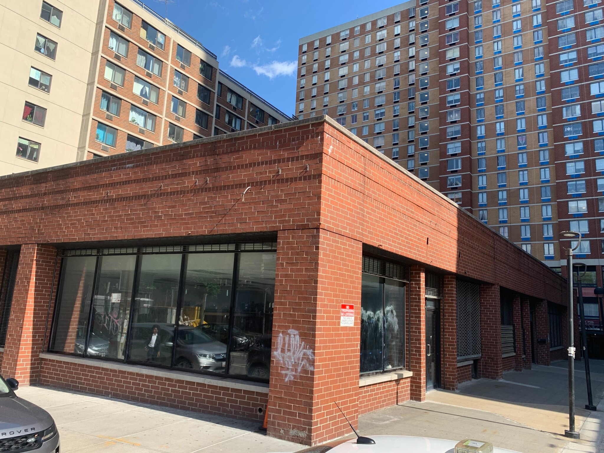 235 Cherry St, New York, NY for lease Building Photo- Image 1 of 2