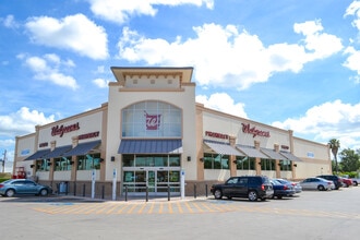 510 N Alamo Rd, Alamo, TX à louer Photo du bâtiment- Image 1 de 3
