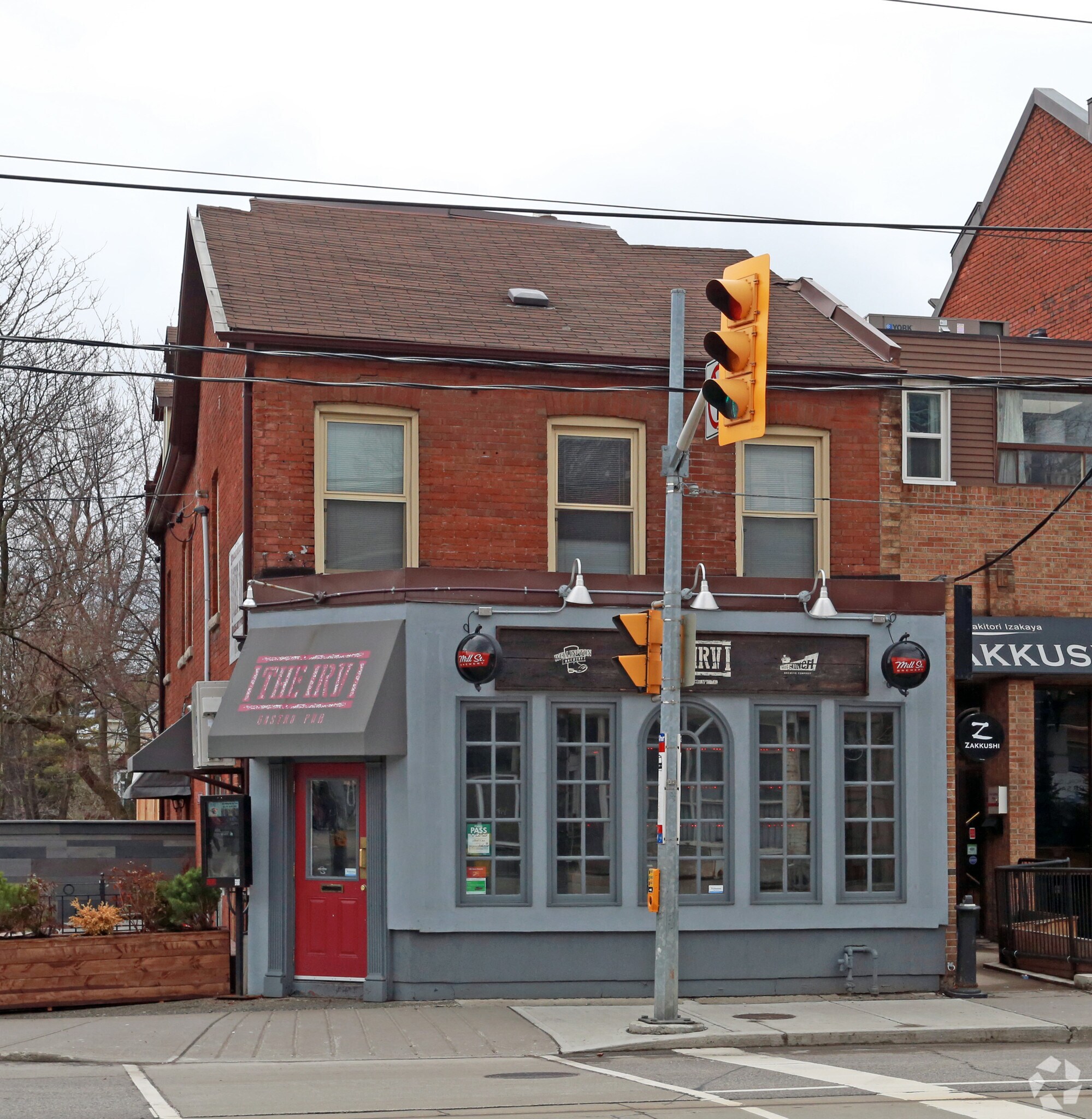 195 Carlton St, Toronto, ON for lease Primary Photo- Image 1 of 4