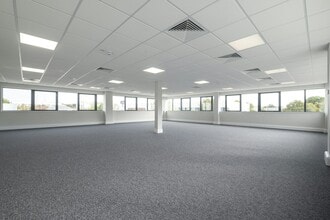 Weston Av, Grays à louer Photo intérieure- Image 1 de 2