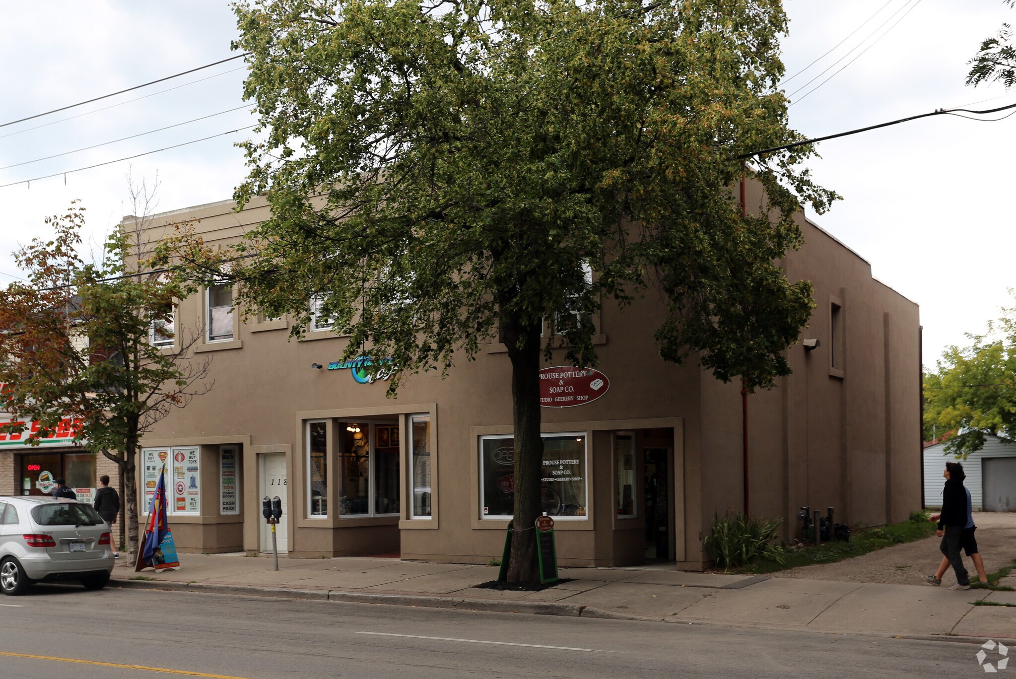 118-120 Ottawa St N, Hamilton, ON à vendre Photo principale- Image 1 de 1