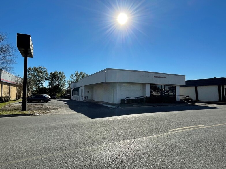 5042 Bayou Blvd, Pensacola, FL for sale - Building Photo - Image 3 of 12