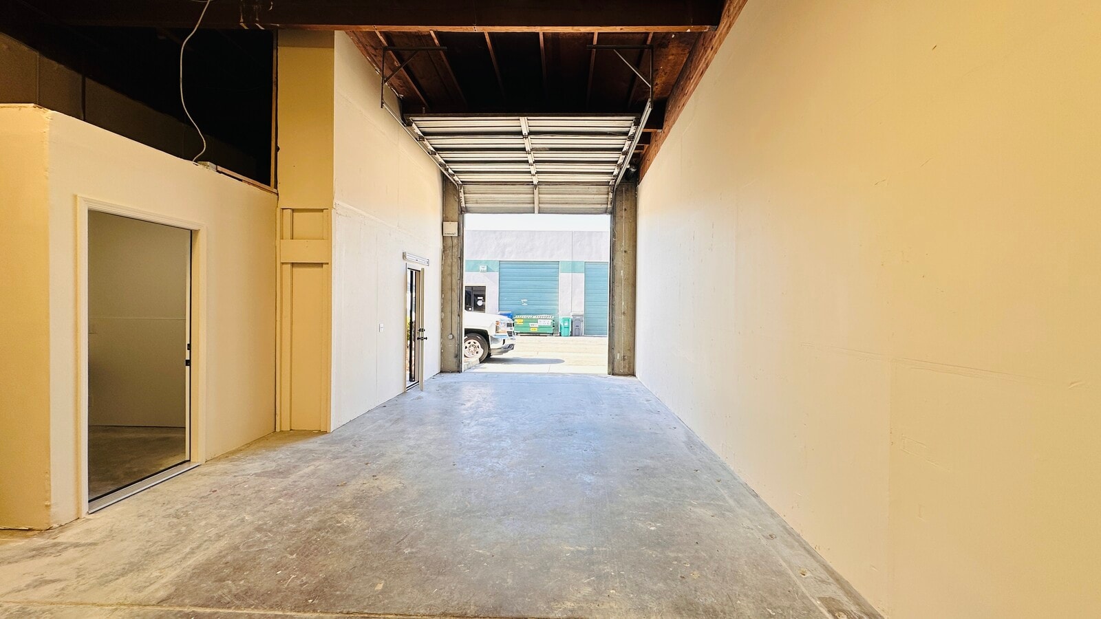 2535 W Winton Ave, Hayward, CA 94545 - Unit 4B -  - Interior Photo - Image 2 of 5