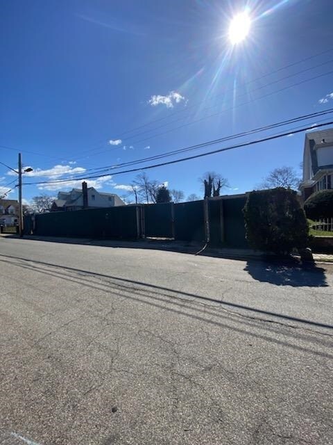 2713 Coldspring Rd, Far Rockaway, NY à vendre Photo principale- Image 1 de 2