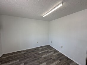 325-395 Commercial St, Casselberry, FL à louer Photo intérieure- Image 2 de 2