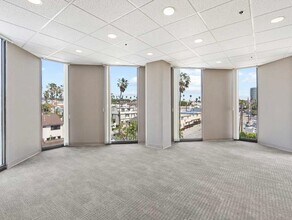 1801-1831 Wilshire Blvd, Santa Monica, CA à louer Photo intérieure- Image 2 de 2