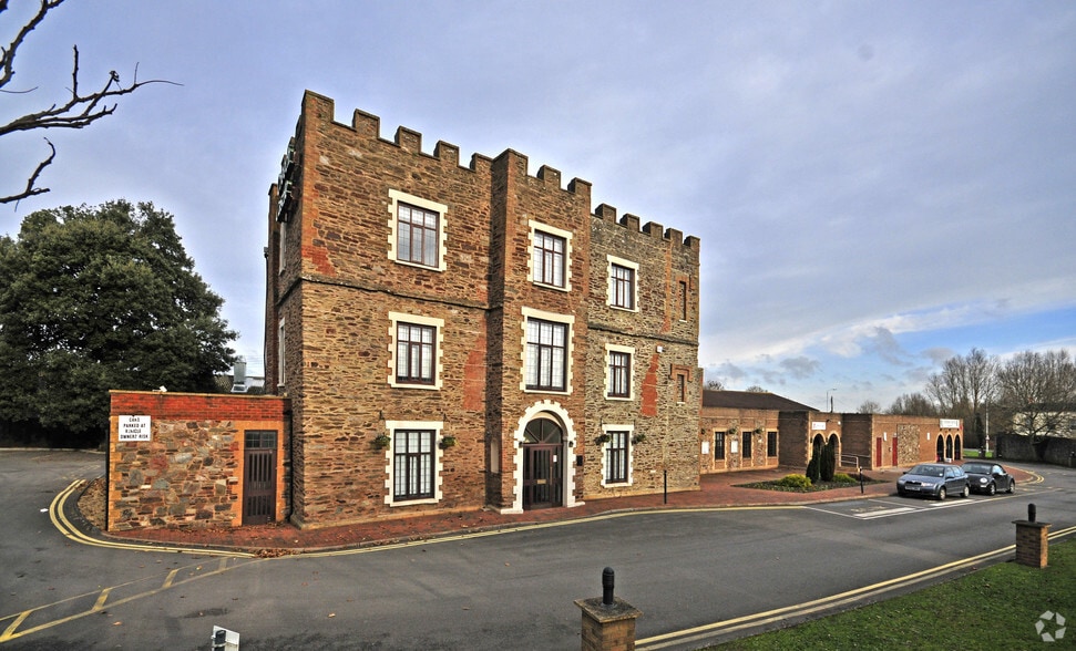 Toneway, Bathpool for lease - Building Photo - Image 2 of 30