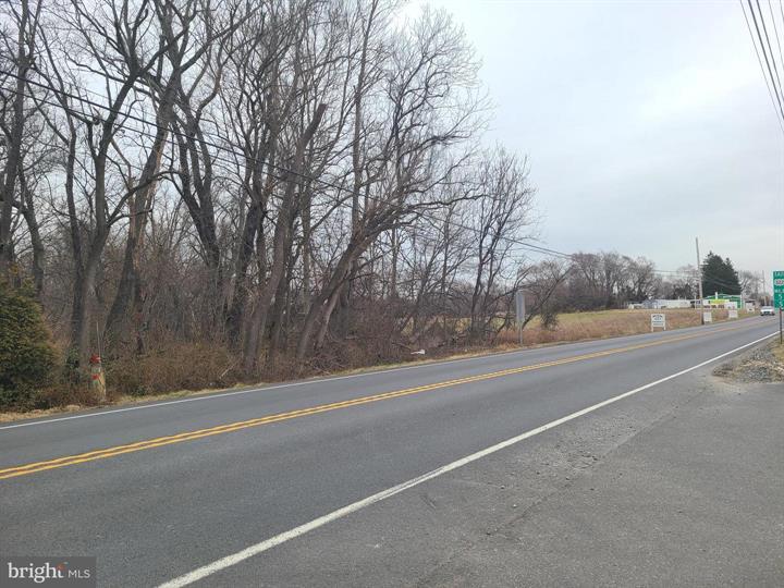 2153 Route 322 -1, Woolwich, NJ à vendre - Photo du bâtiment - Image 2 de 2