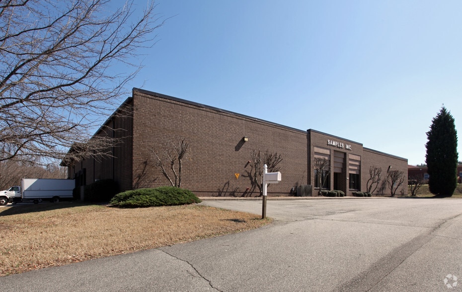 623 Southwest St, High Point, NC for lease - Primary Photo - Image 3 of 16