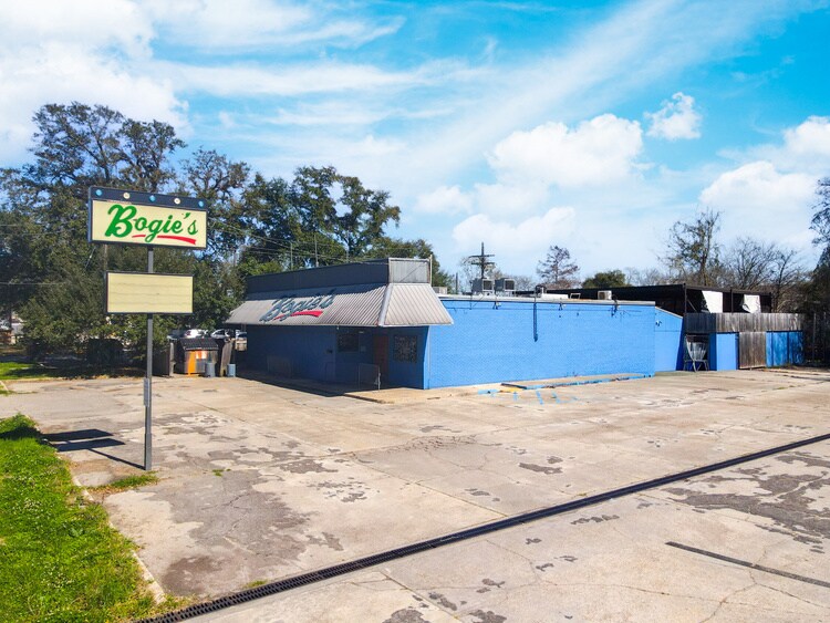 705 E Boyd Dr, Baton Rouge, LA à vendre - Photo du bâtiment - Image 3 de 25