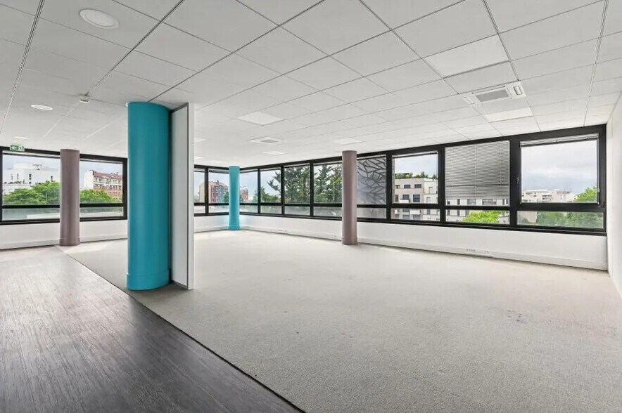 163-167 Avenue Georges Clemenceau, Nanterre for lease - Building Photo - Image 3 of 11