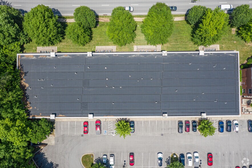 101 Forrest Crossing Blvd, Franklin, TN à louer - Photo du bâtiment - Image 2 de 12