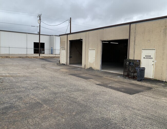 More details for 136 Industrial Dr, Boerne, TX - Industrial for Lease