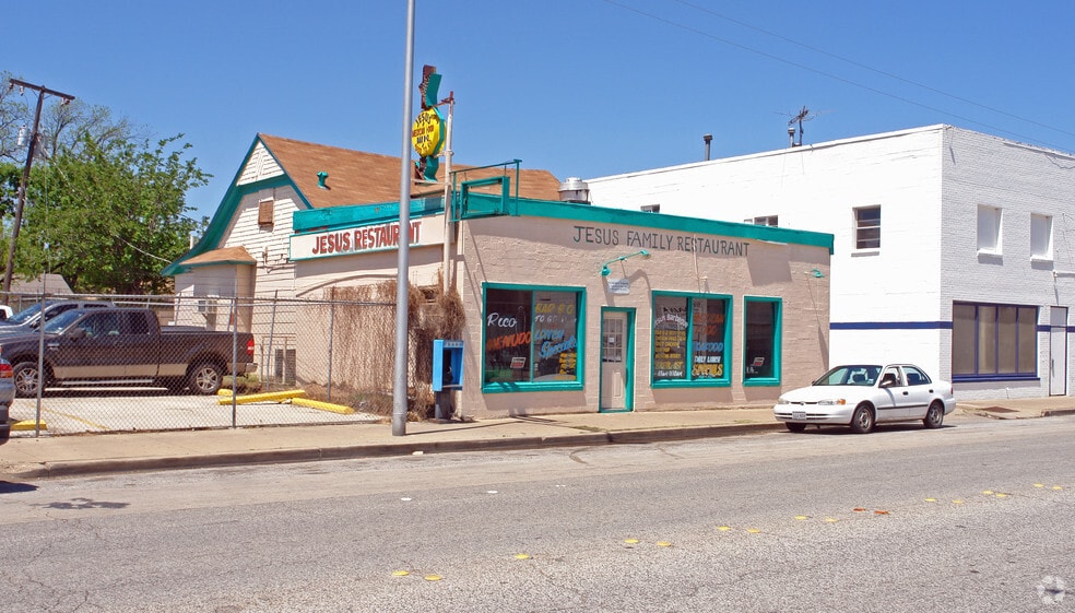 810 S Main St, Fort Worth, TX à vendre - Photo principale - Image 1 de 2
