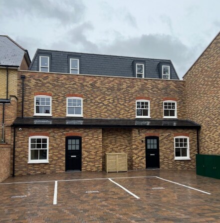 1B Rosehill, Hampton à vendre - Photo du bâtiment - Image 1 de 3