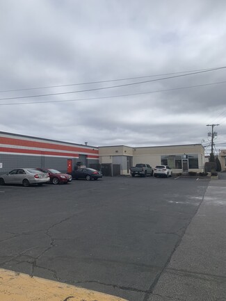 Plus de détails pour 1384 Hartford Ave, Johnston, RI - Bureau/Commerce de détail à louer