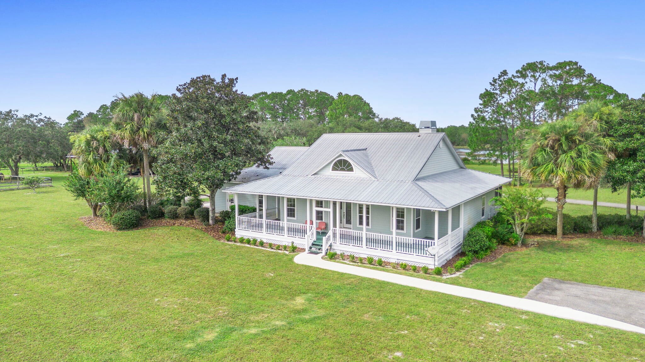 42554 Maggie Jones Rd, Paisley, FL à vendre Photo du bâtiment- Image 1 de 34