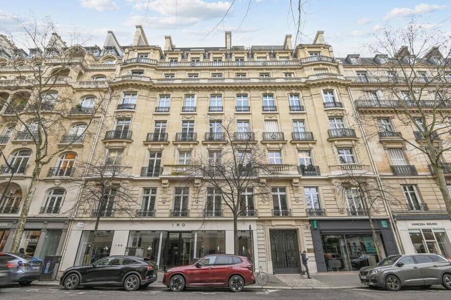 Bureau dans Paris à vendre - Photo du bâtiment - Image 1 de 11