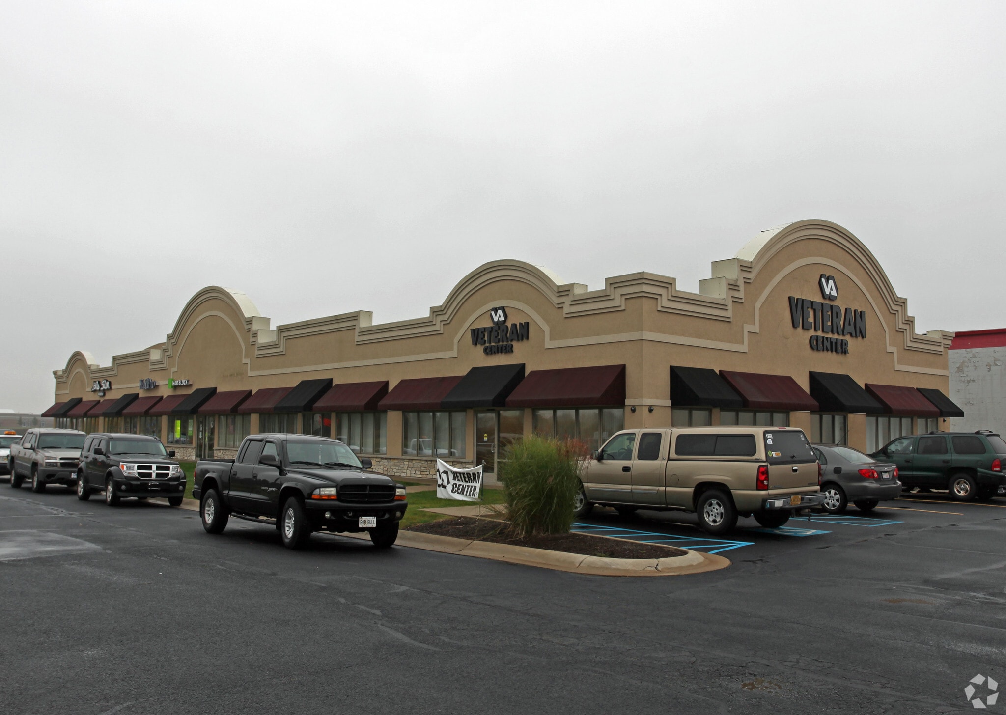 115-121 93rd Ave, Crown Point, IN for lease Building Photo- Image 1 of 2