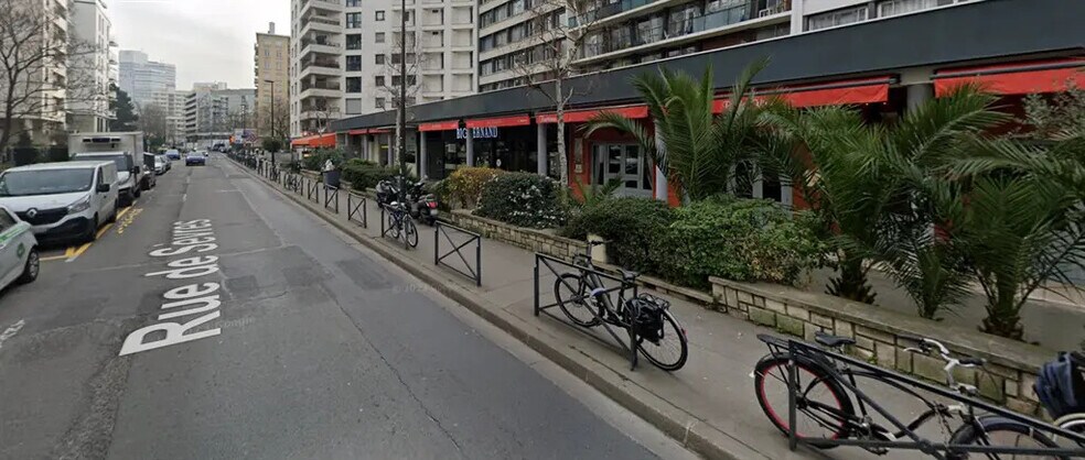 Retail in Boulogne-Billancourt for lease - Building Photo - Image 2 of 6