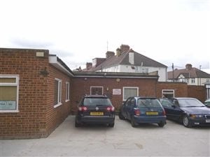 18-24 Stanley Ave, Wembley for lease Primary Photo- Image 1 of 3