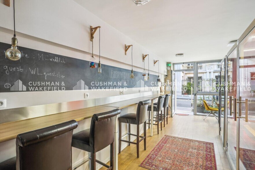 10 Rue Des Renaudes, Paris for lease - Interior Photo - Image 2 of 16