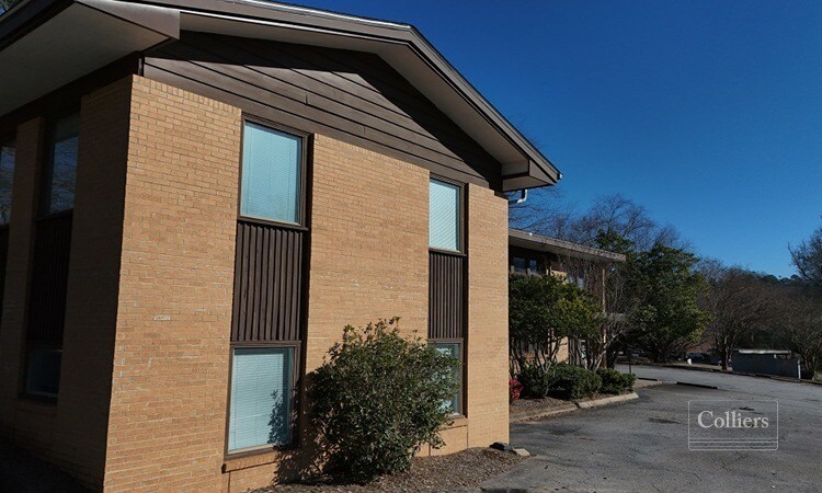201 Richard St, Easley, SC à vendre - Photo du bâtiment - Image 2 de 9