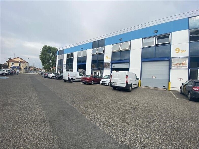 59 Rue Edith Cavell, Vitry-sur-Seine for lease - Building Photo - Image 2 of 12