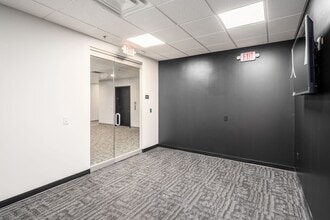 8740 Orion Pl, Columbus, OH for sale Interior Photo- Image 2 of 28