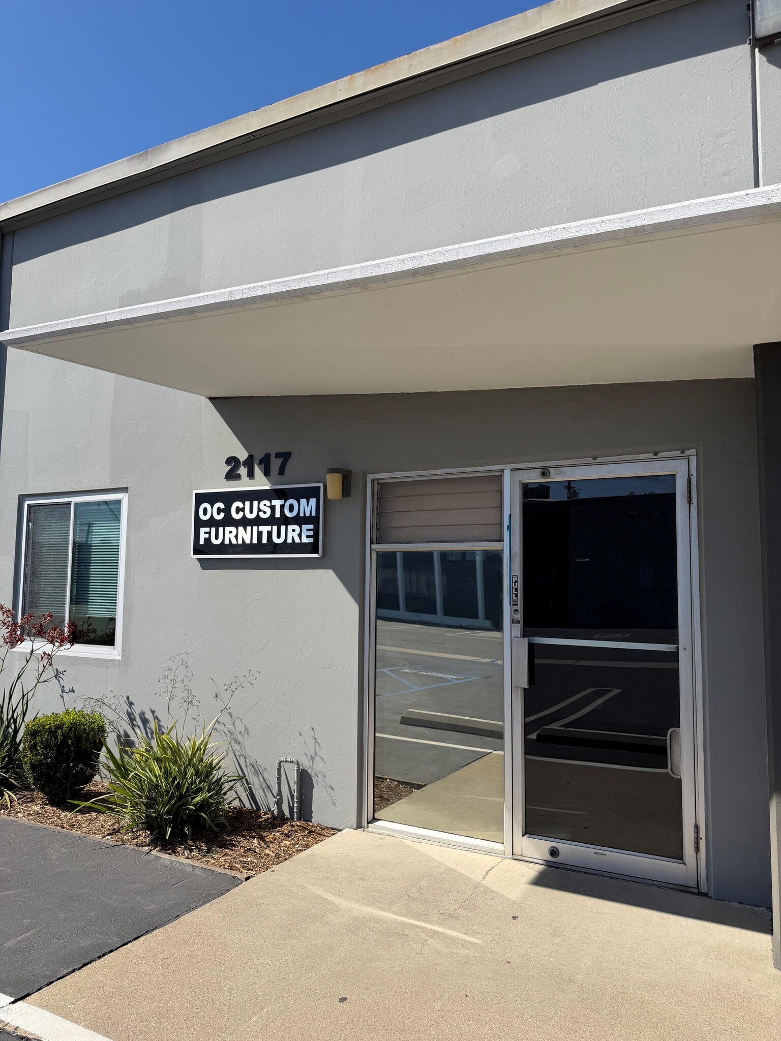 2117-2127 S Grand Ave, Santa Ana, CA for lease Interior Photo- Image 1 of 2