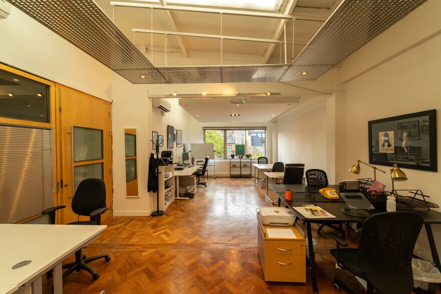 91 Peterborough Rd, Londres à louer - Photo du bâtiment - Image 2 de 25