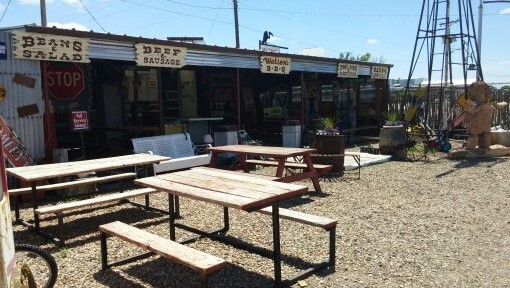 S Lake St, Tucumcari, NM à vendre - Photo du bâtiment - Image 3 de 11