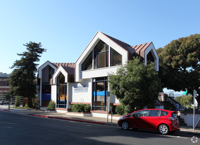 1001 Bridgeway, Sausalito, CA à louer - Photo principale - Image 1 de 29