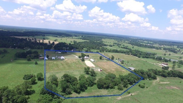 1136 Jones Rd, New Waverly, TX for sale - Building Photo - Image 3 of 11