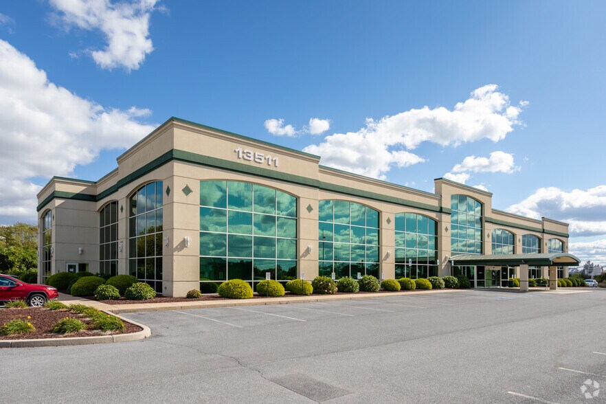 13511 Label Ln, Hagerstown, MD à louer - Photo du bâtiment - Image 2 de 6