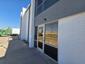 7145 Industrial Ave, El Paso, TX for lease Interior Photo- Image 2 of 15