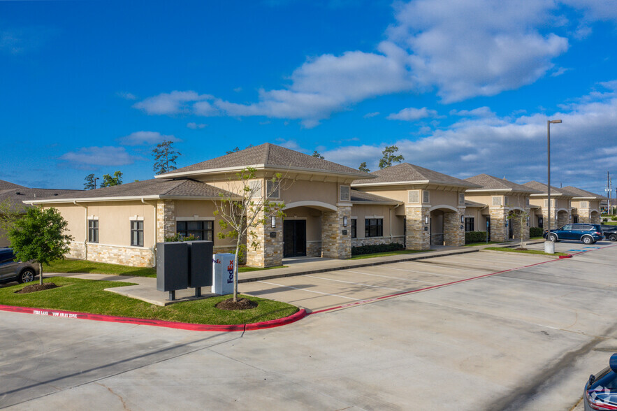 Bureau dans Tomball, TX à vendre - Photo principale - Image 1 de 1