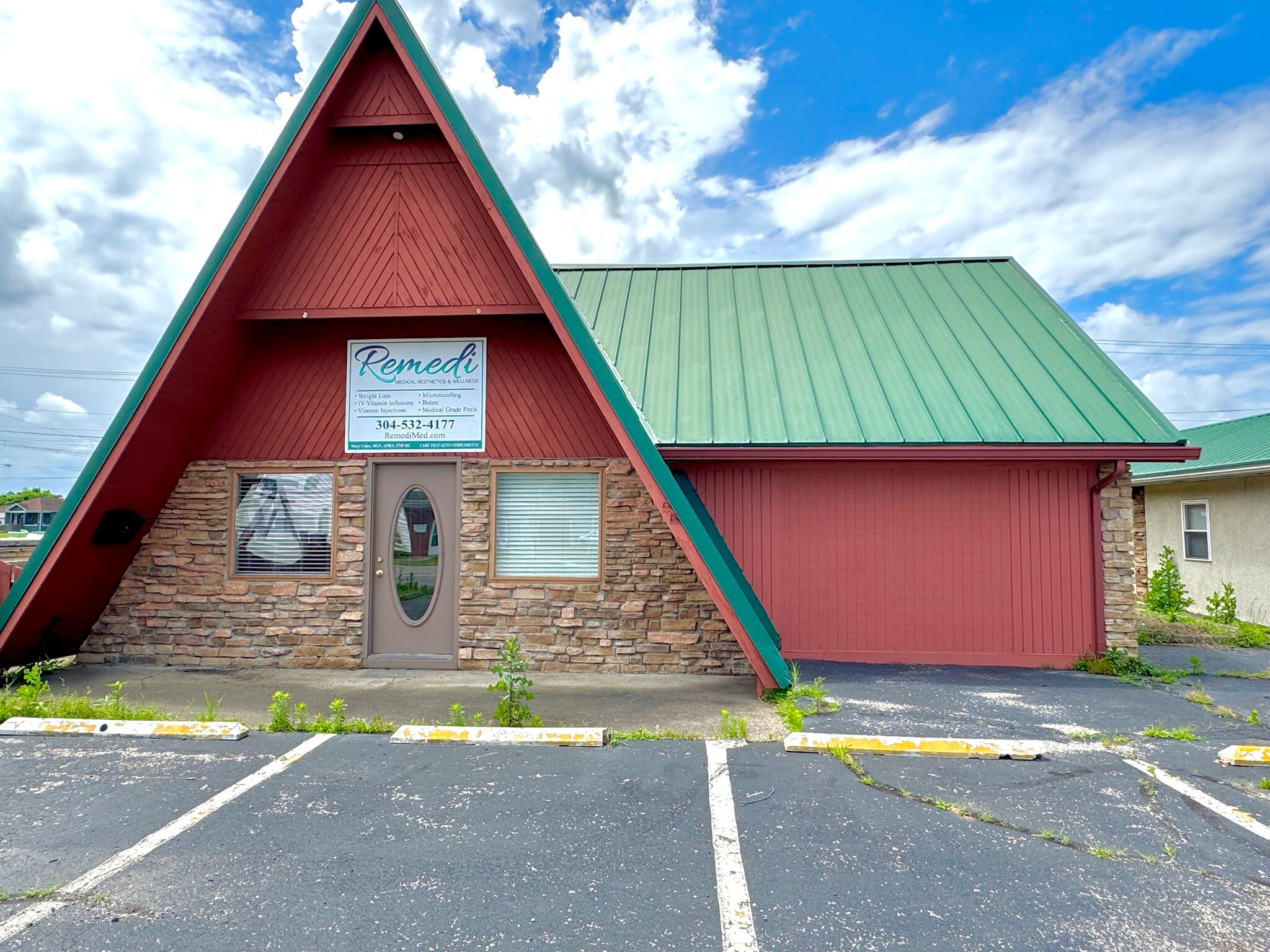 2409 Jackson Ave, Point Pleasant, WV for sale Primary Photo- Image 1 of 37