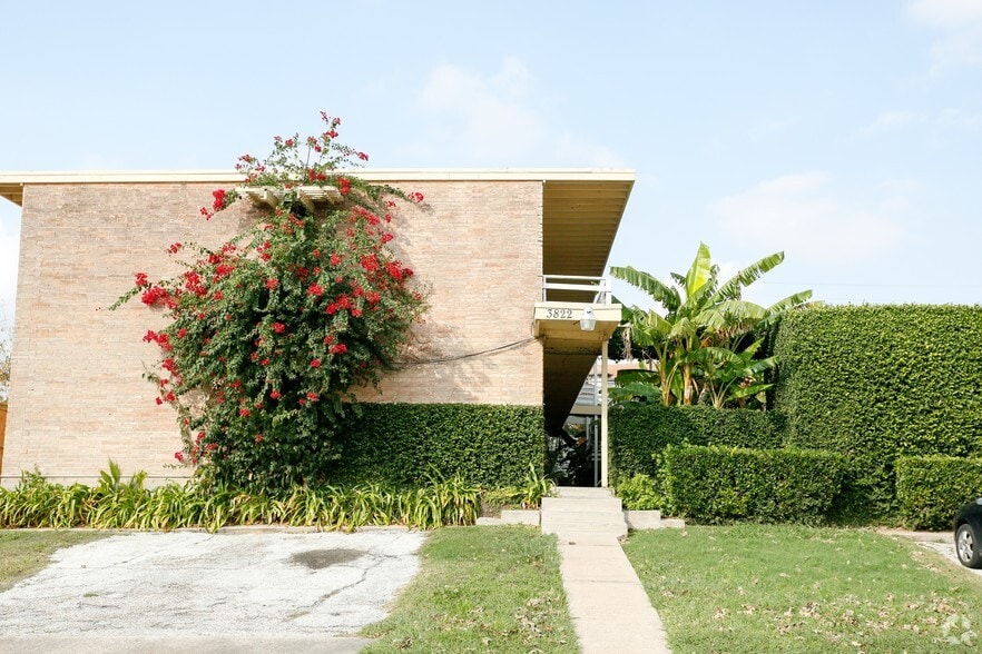 3834-3838 Glen Arbor Dr, Houston, TX for sale - Building Photo - Image 2 of 12