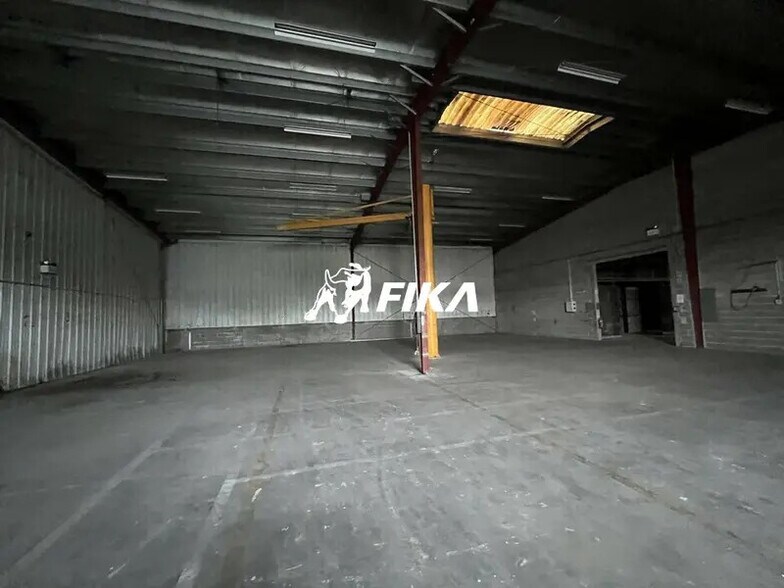 Flex in Saint-Alban for sale - Interior Photo - Image 3 of 5
