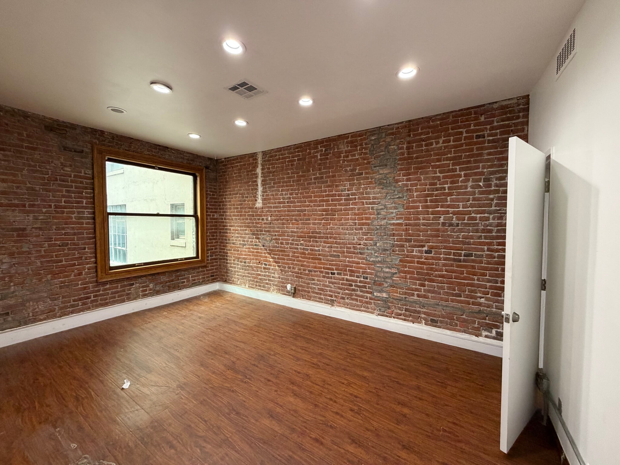 619-623 S Olive St, Los Angeles, CA for lease Interior Photo- Image 1 of 1