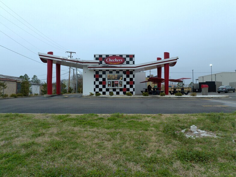 509 S Gloster St, Tupelo, MS à vendre - Photo principale - Image 1 de 1