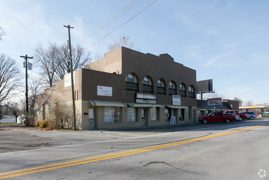 8601-8617 E 10th St, Indianapolis, IN à louer - Photo principale - Image 1 de 2