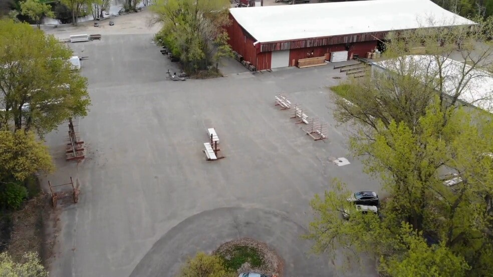 4000 Labore Rd, Vadnais Heights, MN à vendre - Vidéo sur l’inscription commerciale - Image 2 de 15