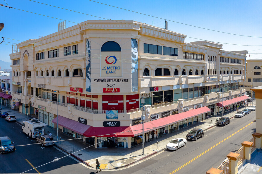 807-813 E 12th St, Los Angeles, CA for sale - Building Photo - Image 1 of 1