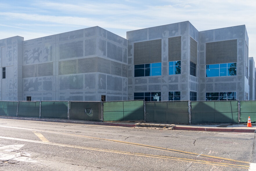 SEC of Perris Blvd & Globe St, Moreno Valley, CA for lease - Construction Photo - Image 2 of 3