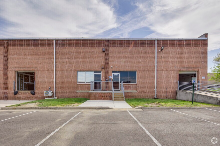 9100-9136 E Hampton Dr, Capitol Heights, MD à louer - Photo du bâtiment - Image 3 de 21